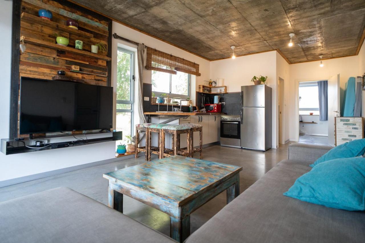 Apartment בצפון - עץ נוי *